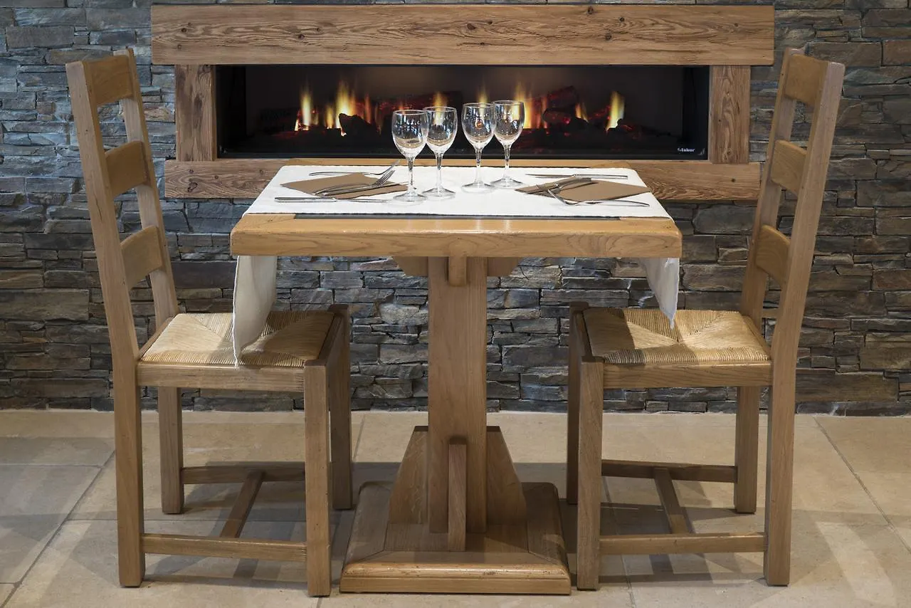 Hotel-Restaurant Bois Joly Crozet