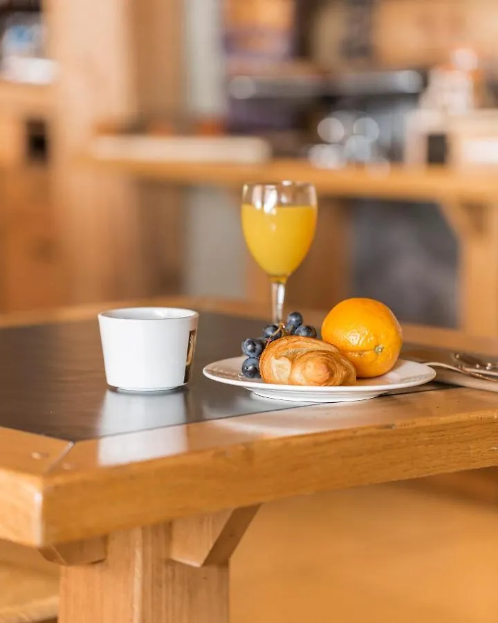 Hotel-Restaurant Bois Joly Crozet